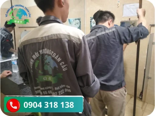 Thông tắc bồn cầu quán ăn